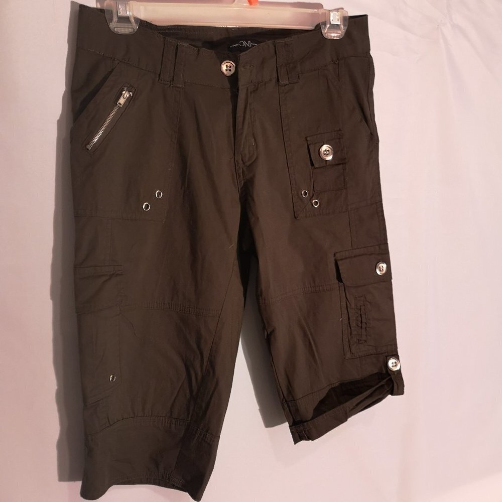 International Inc Company Ladies Size Small Army Green Shorts
